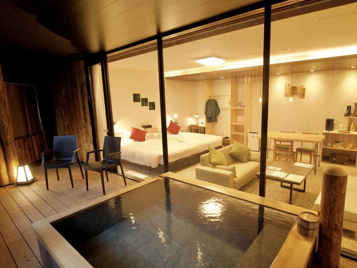 Ryokan Kutsurogijyuku Shintaki 3*