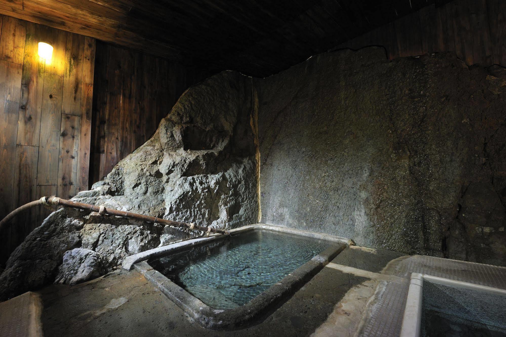 Kutsurogijyuku Shintaki Ryokan 3*